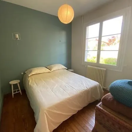 펜션 Maison Au Calme A Mestras 구장메스트라
